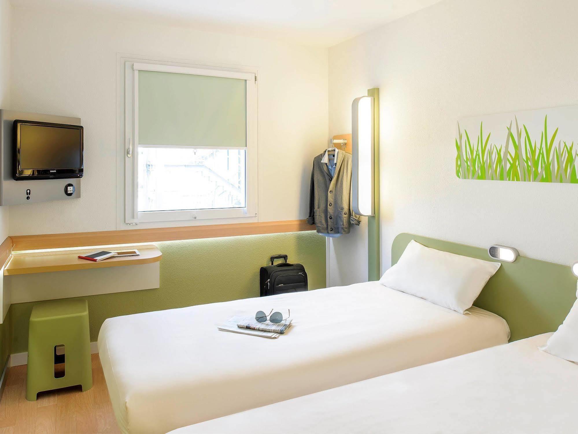Ibis Budget Argenteuil Bords De Seine ภายนอก รูปภาพ